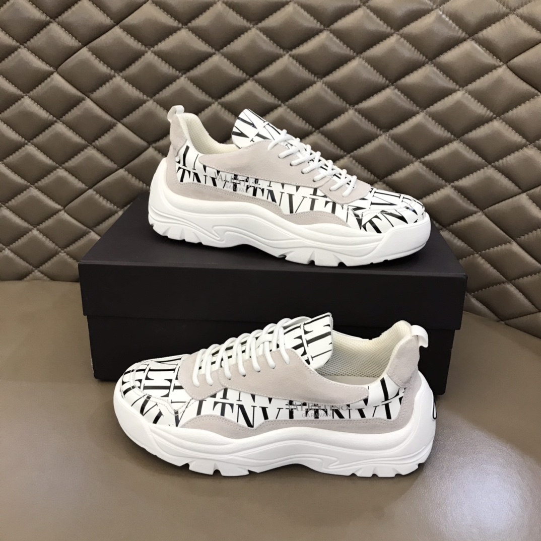 Valentino Garavani Gumboy low-top sneakers 15 - vstockx