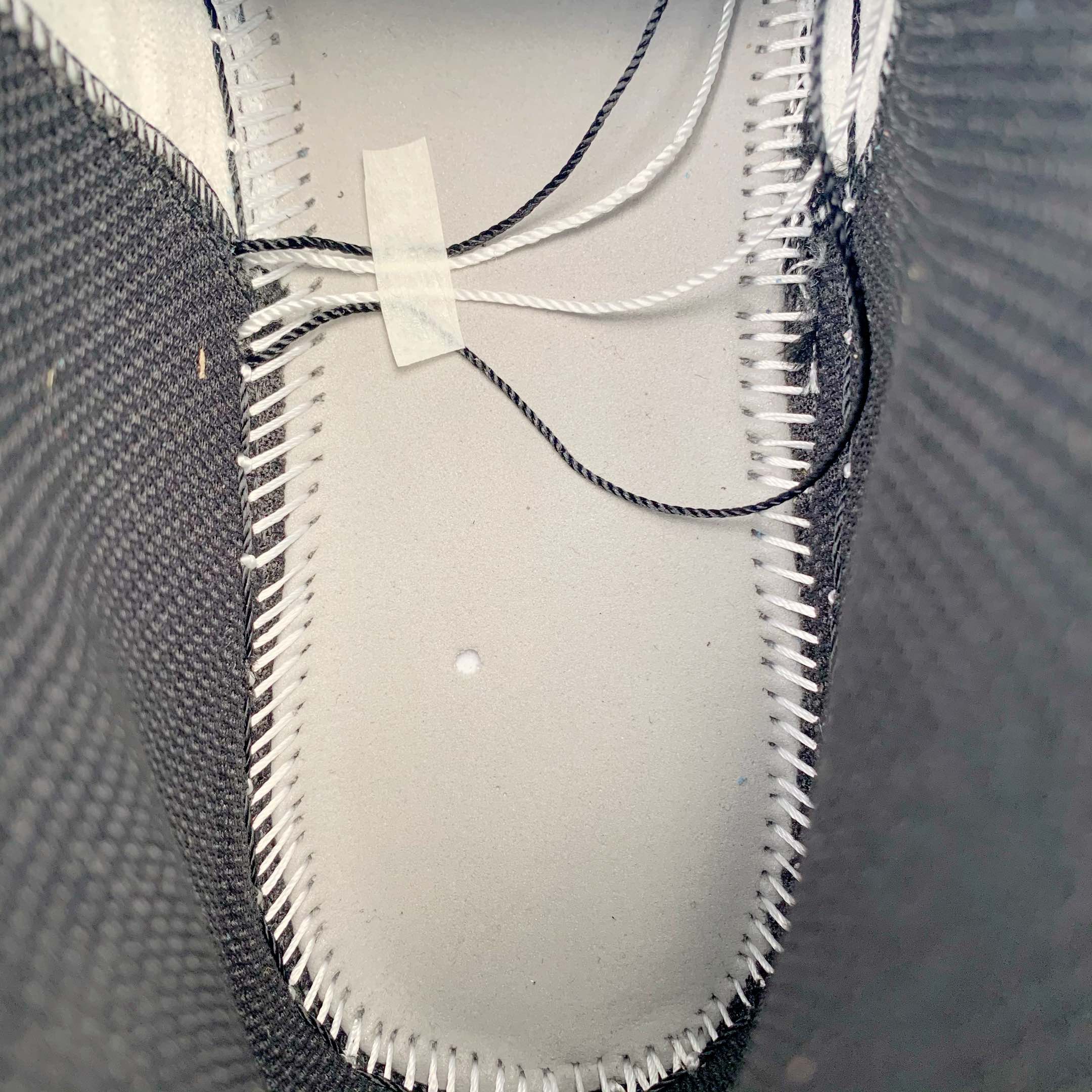 Jordan 1 Mid White Shadow - vstockx