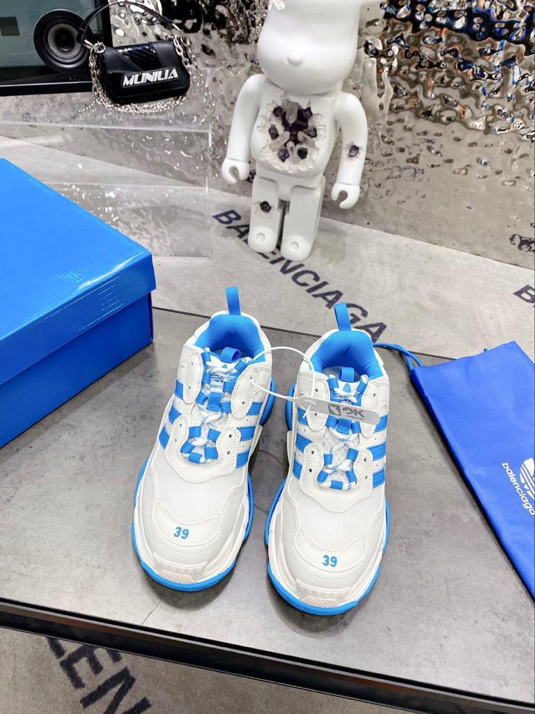 Balenciaga x adidas Triple S White Blue - vstockx