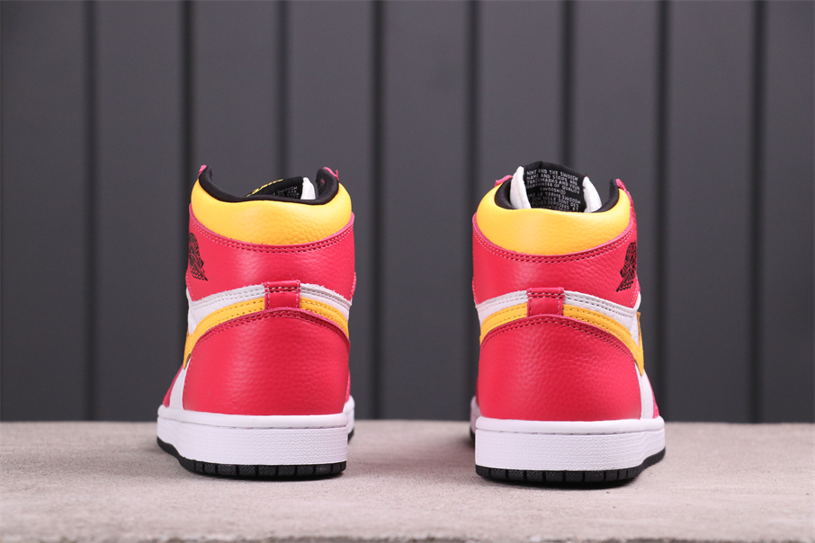 Jordan 1 Retro High OG Light Fusion Red - vstockx