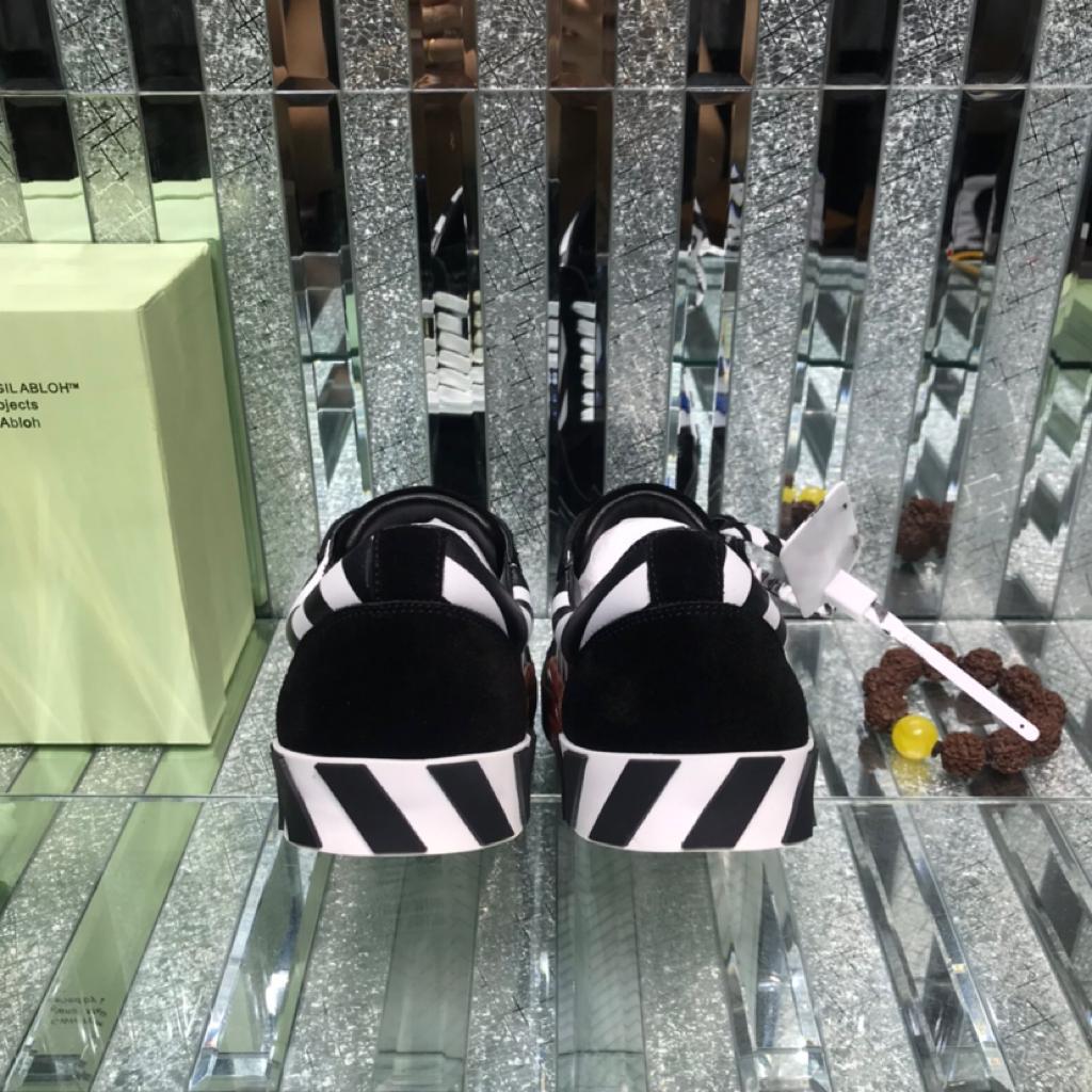 OFF-WHITE Vulc Low Black Blue Arrow - vstockx