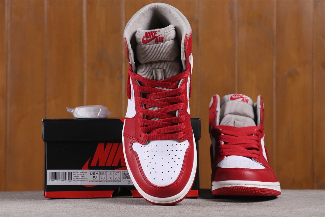 Jordan 1 Retro High OG Varsity Red (W) - vstockx
