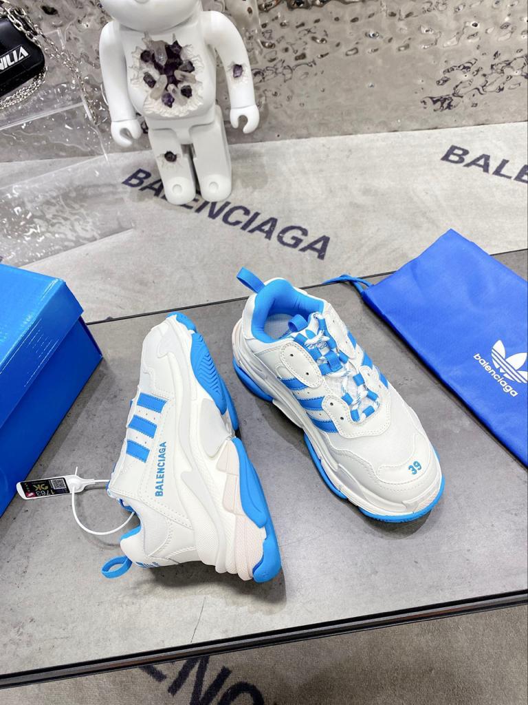 Balenciaga x adidas Triple S White Blue - vstockx