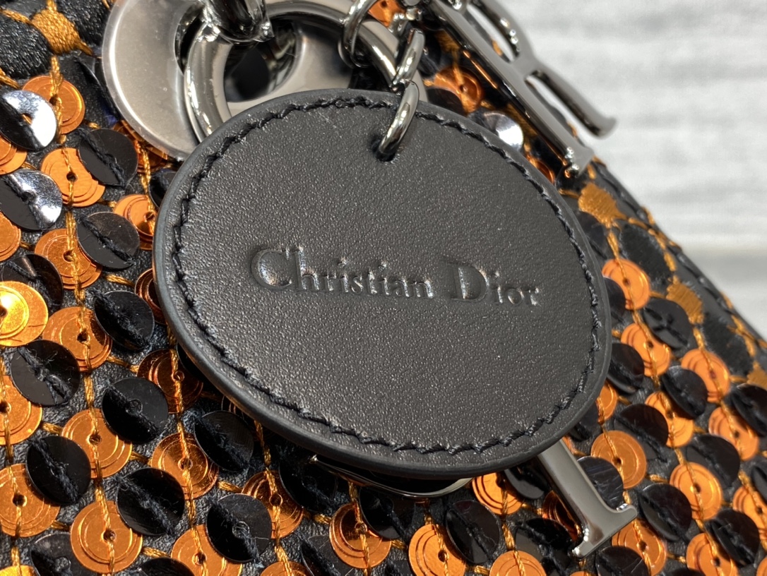 Handbag Dior size 17 cm - vstockx