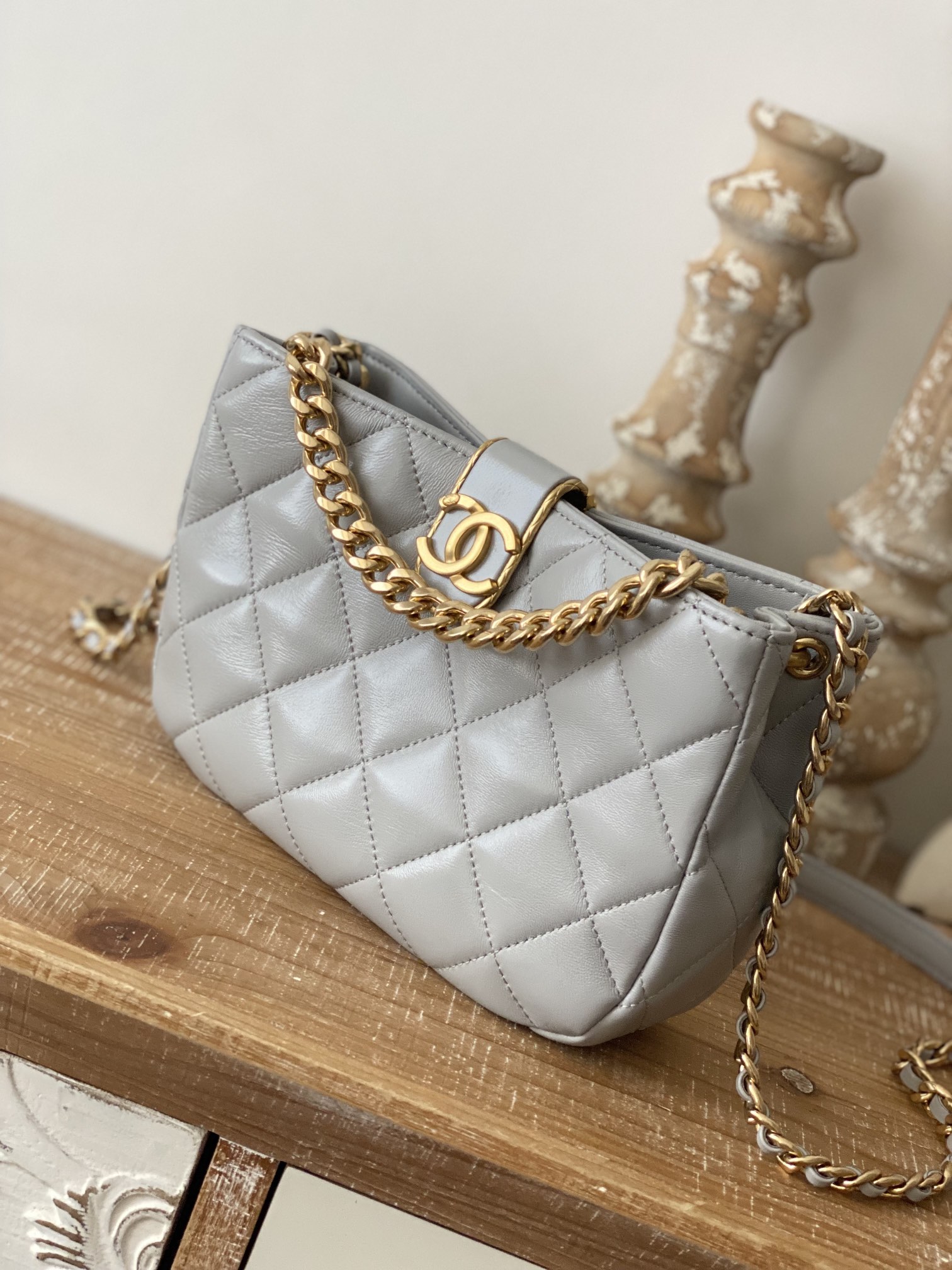 Handbag Chanel 3476 size 17*23*7* cm - vstockx