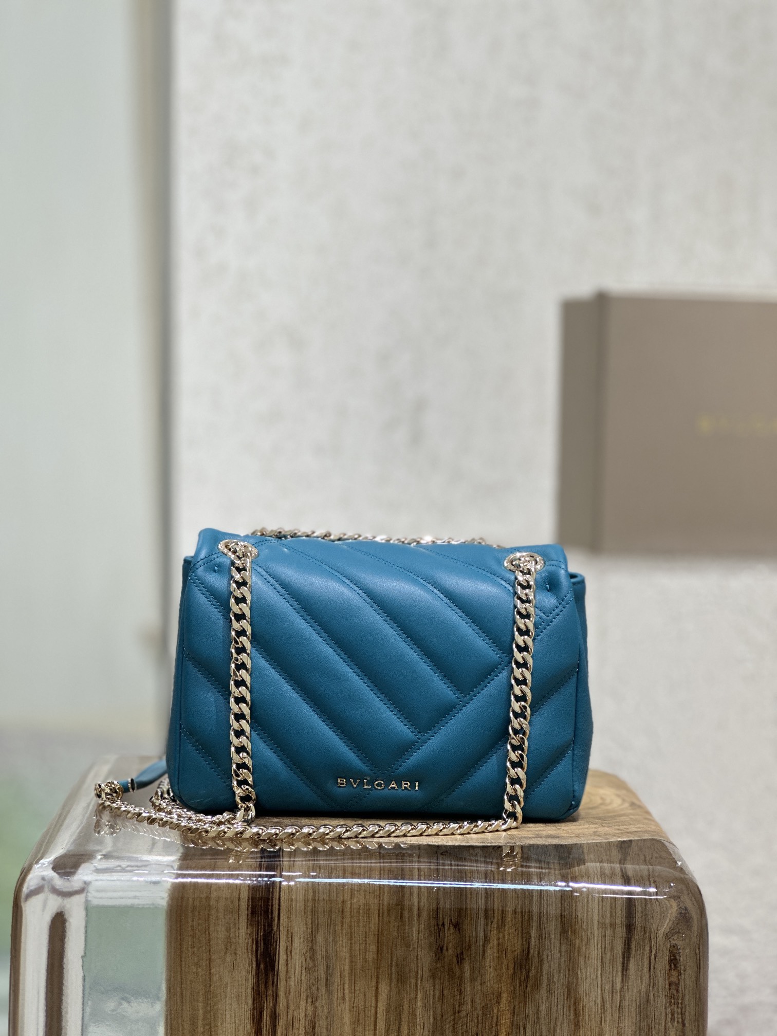 Handbags Bvlgari 287993 size:22.5*15*10 cm - vstockx