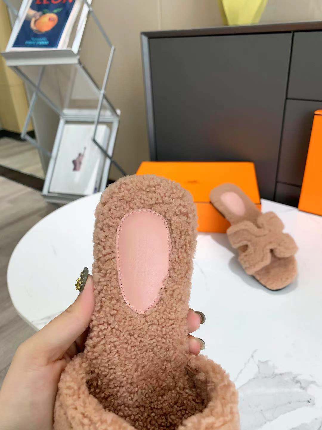 Hermes Sandals 44 - vstockx