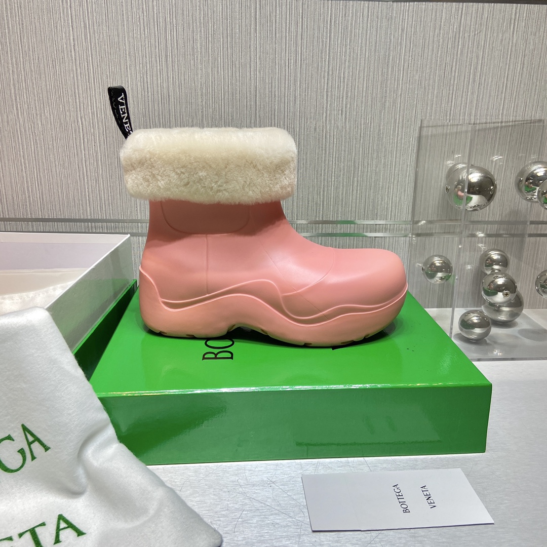 Bottega Veneta Boots 7 - vstockx