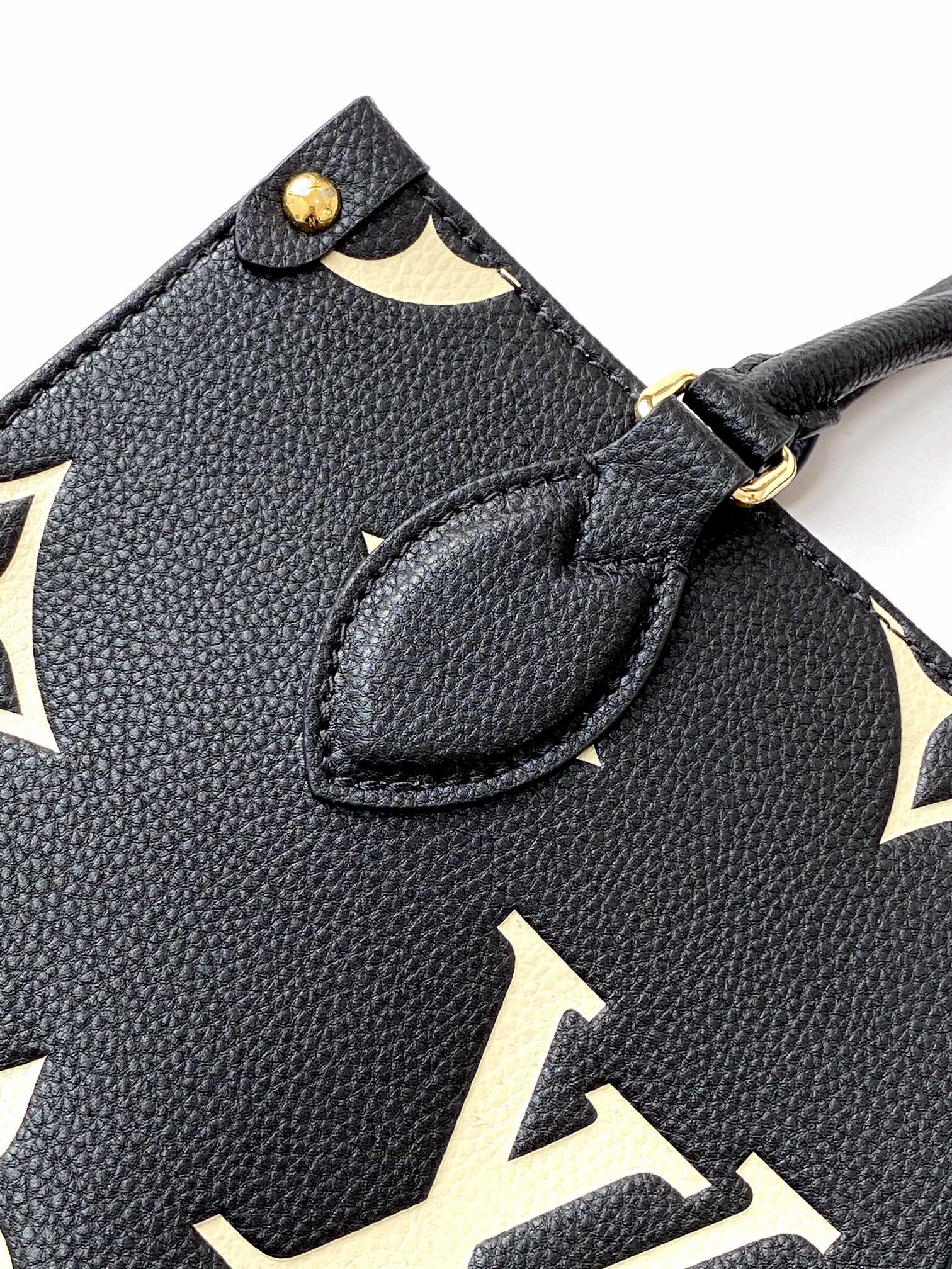 Handbag Louis Vuitton M45659 size 25x19x11.5 cm - vstockx