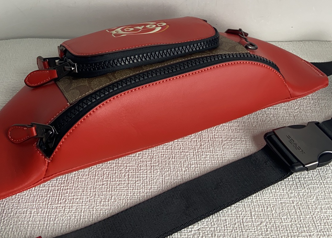 Handbags Coach cE552 size:30*12*4 - vstockx