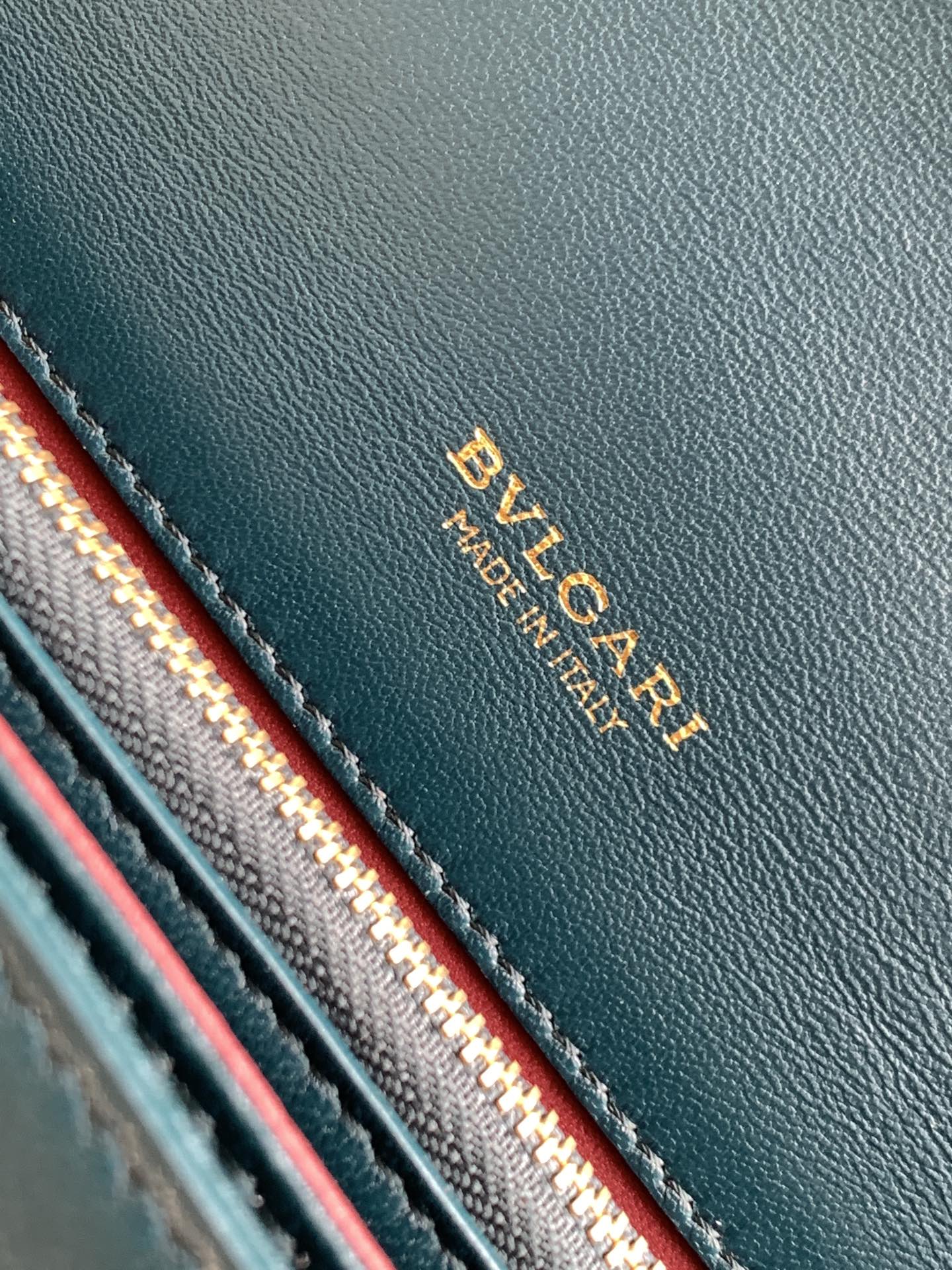 Handbags Bvlgari Serpenti Forever size:25*17*8 cm - vstockx