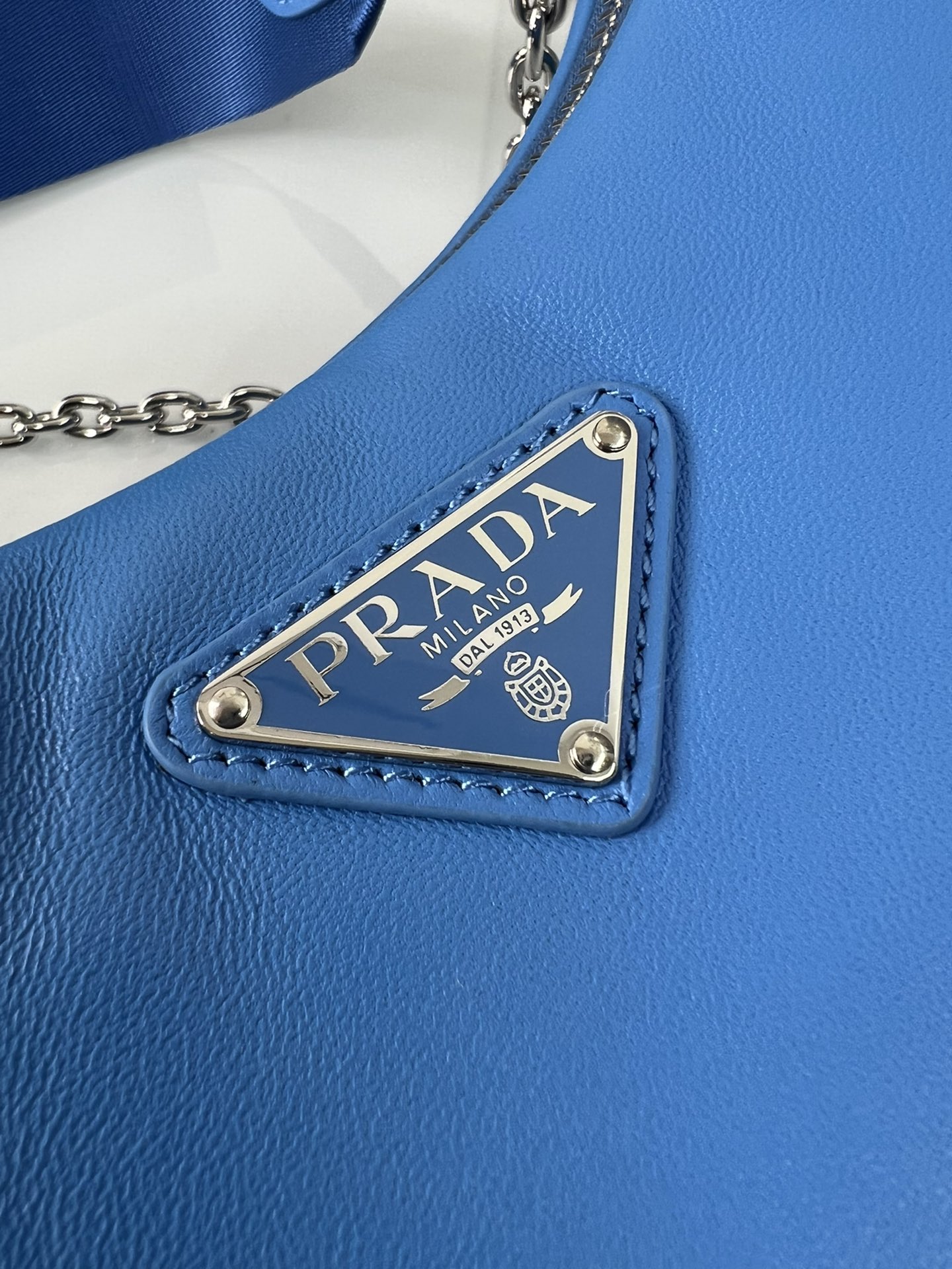 handbags prada 1BH204 22*18*6.5 - vstockx