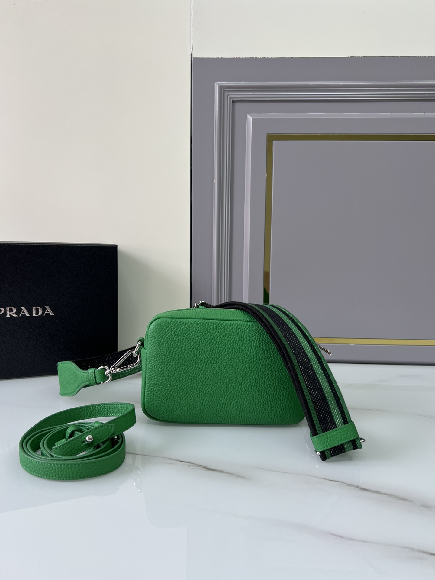 handbags prada 1BH192 19*12*6 - vstockx