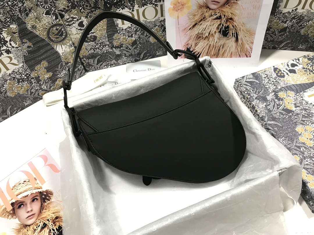 Handbag Dior M0446 size 25.5 x 20 x 6.5 cm - vstockx