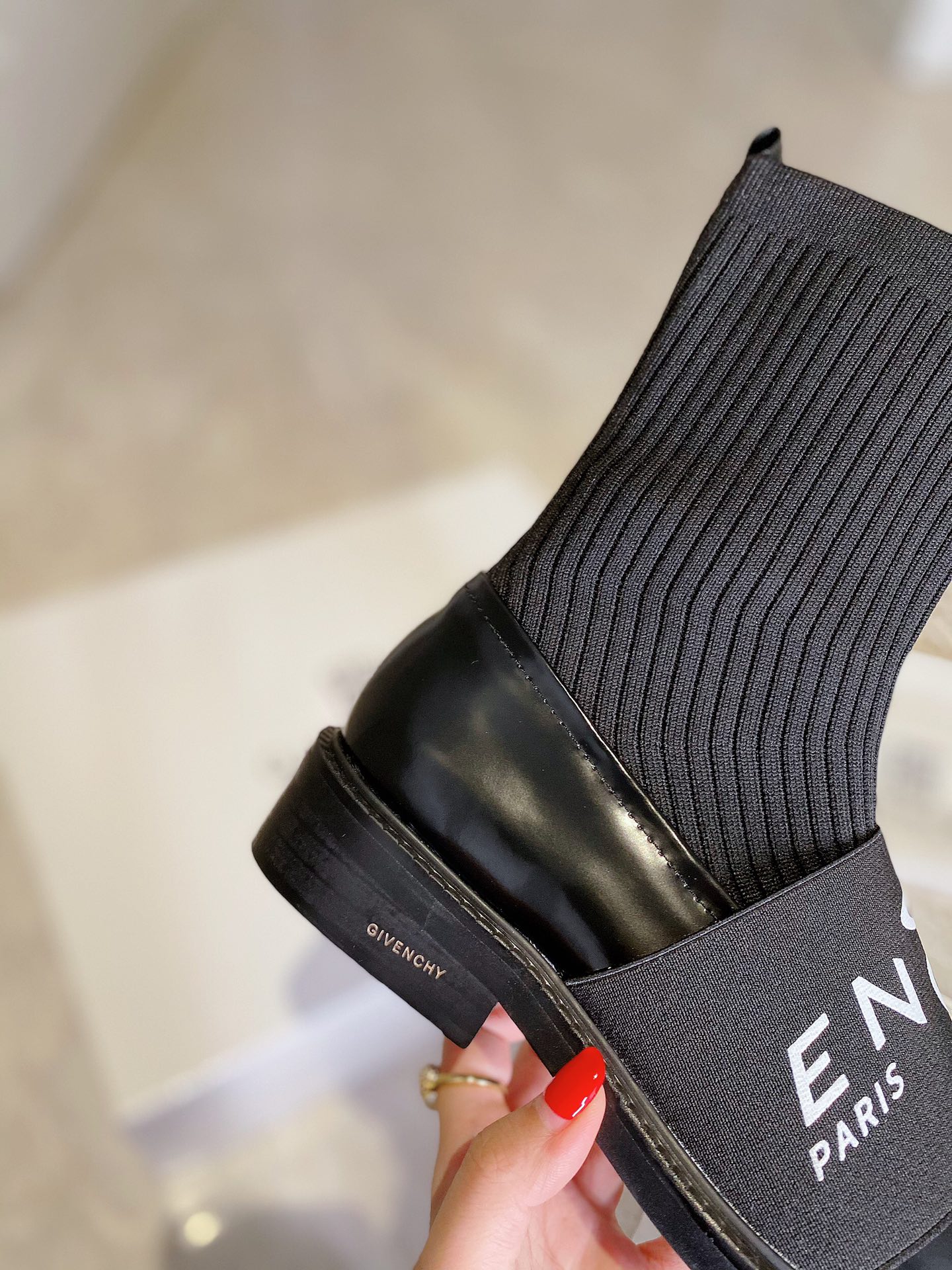 Givenchy Boots 9 - vstockx