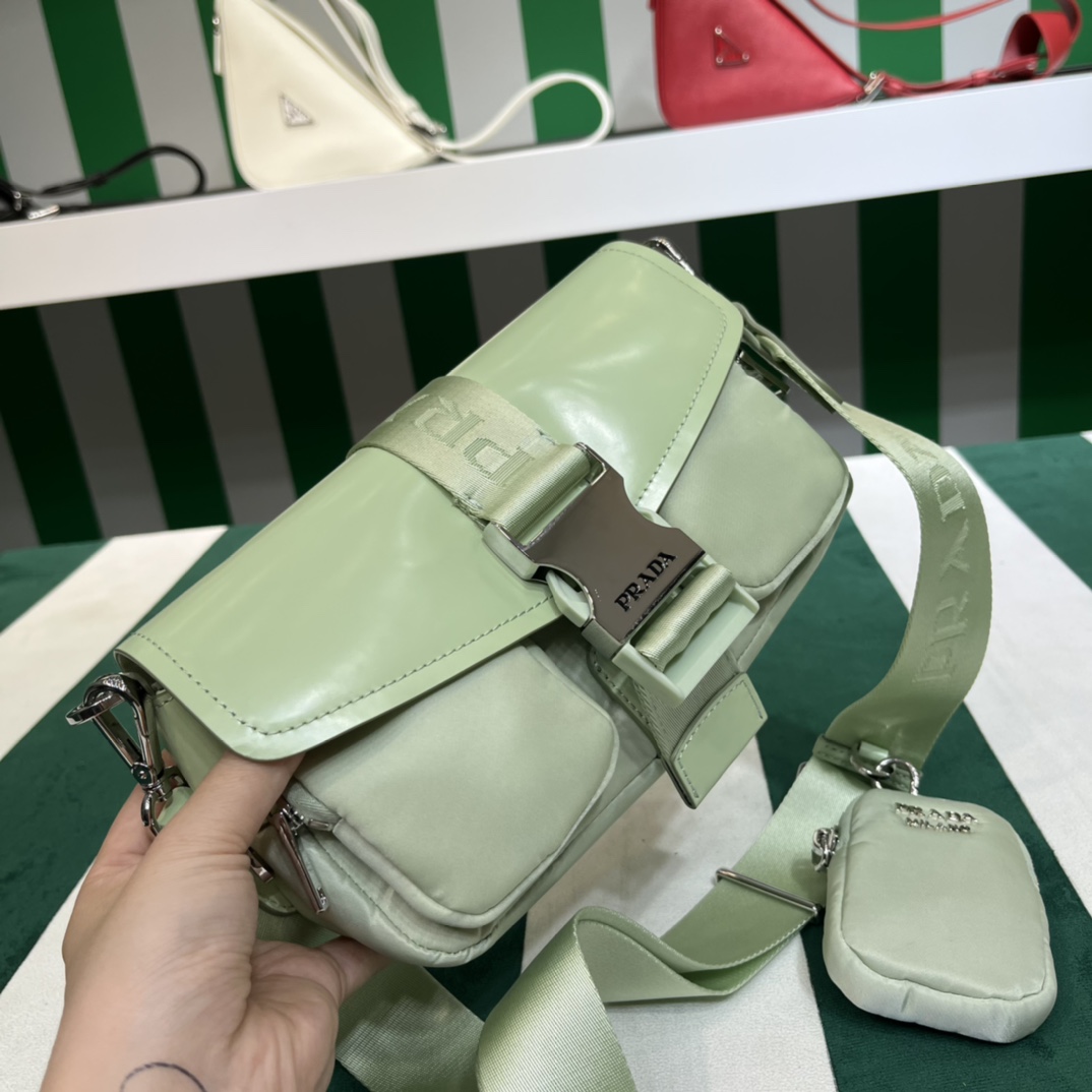 Handbags Prada 1BD295 size:22*7.5*14 cm - vstockx