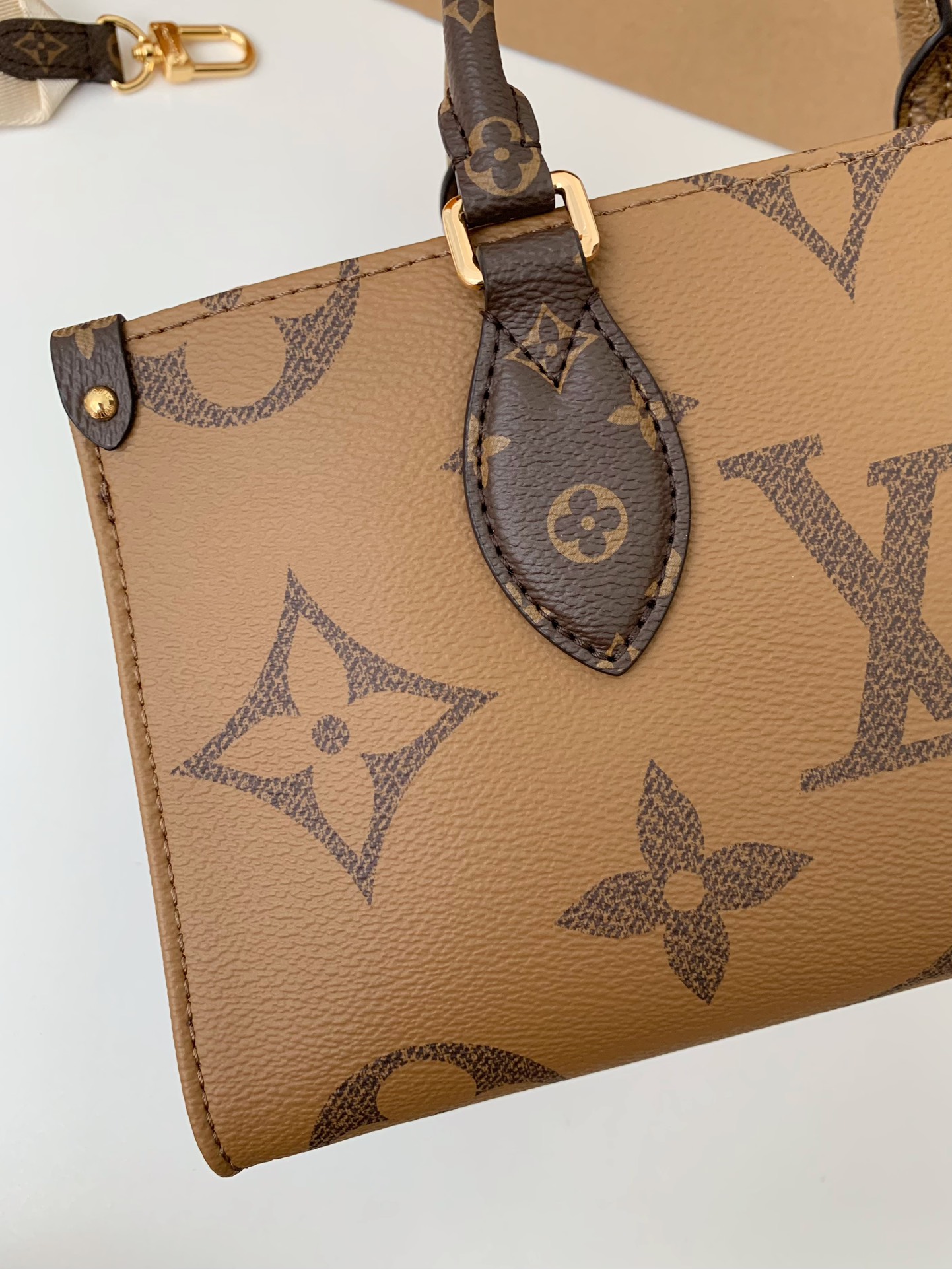 Handbags Louis Vuitton M46653 size:25*13*10 cm - vstockx