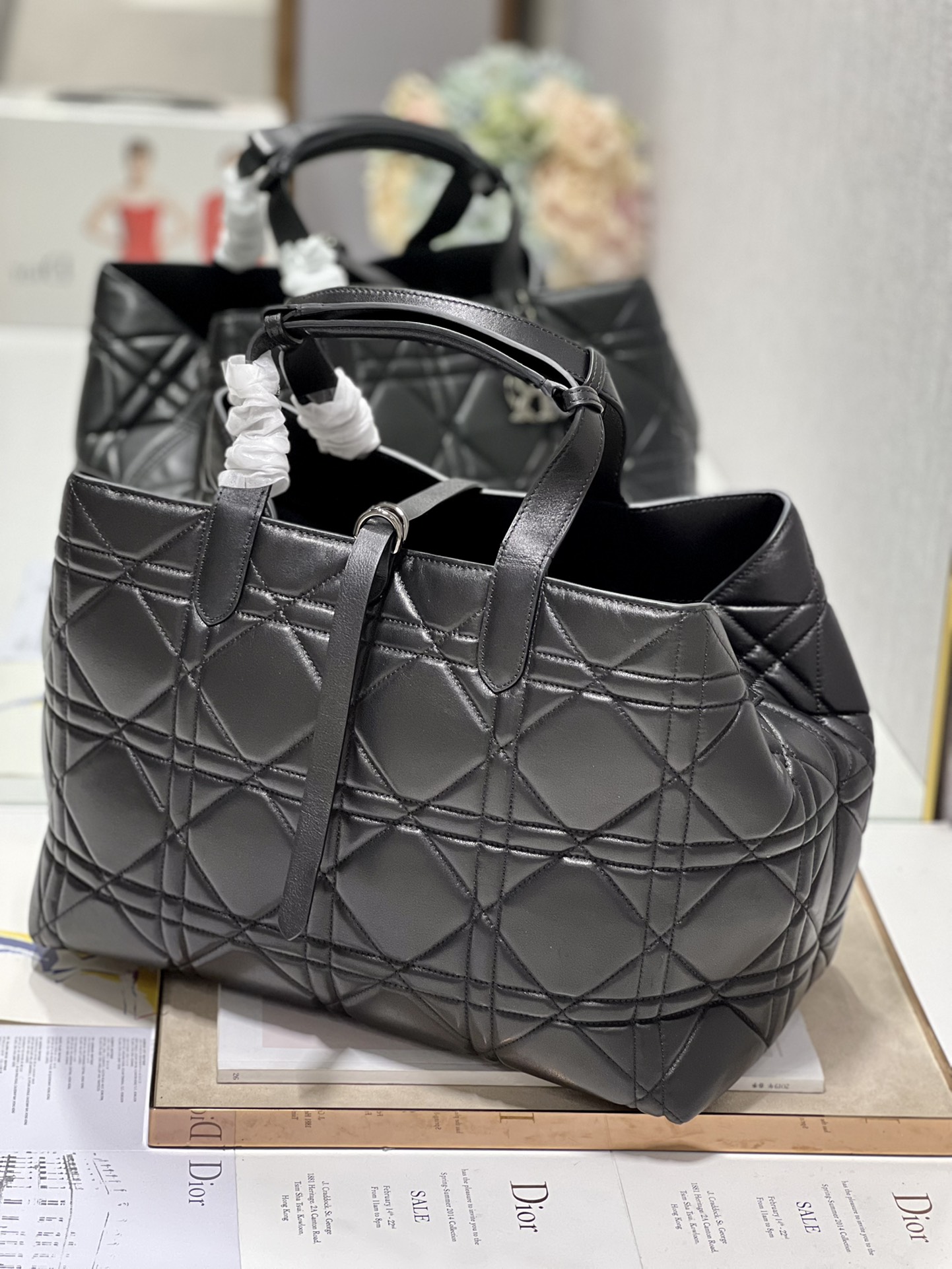 Handbag Dior 1188 size 37  43  22 cm - vstockx