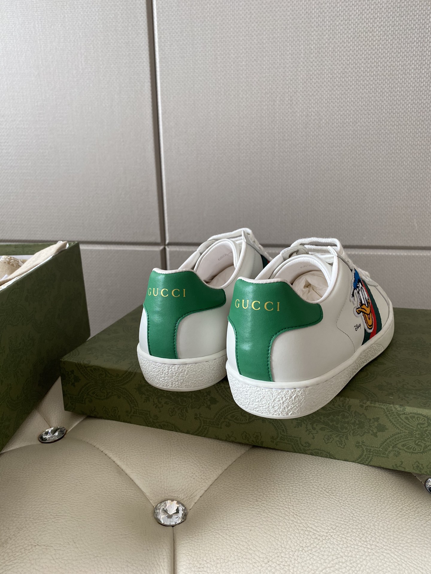 Gucci Women's Ace sneaker with bee sneaker 4 - vstockx
