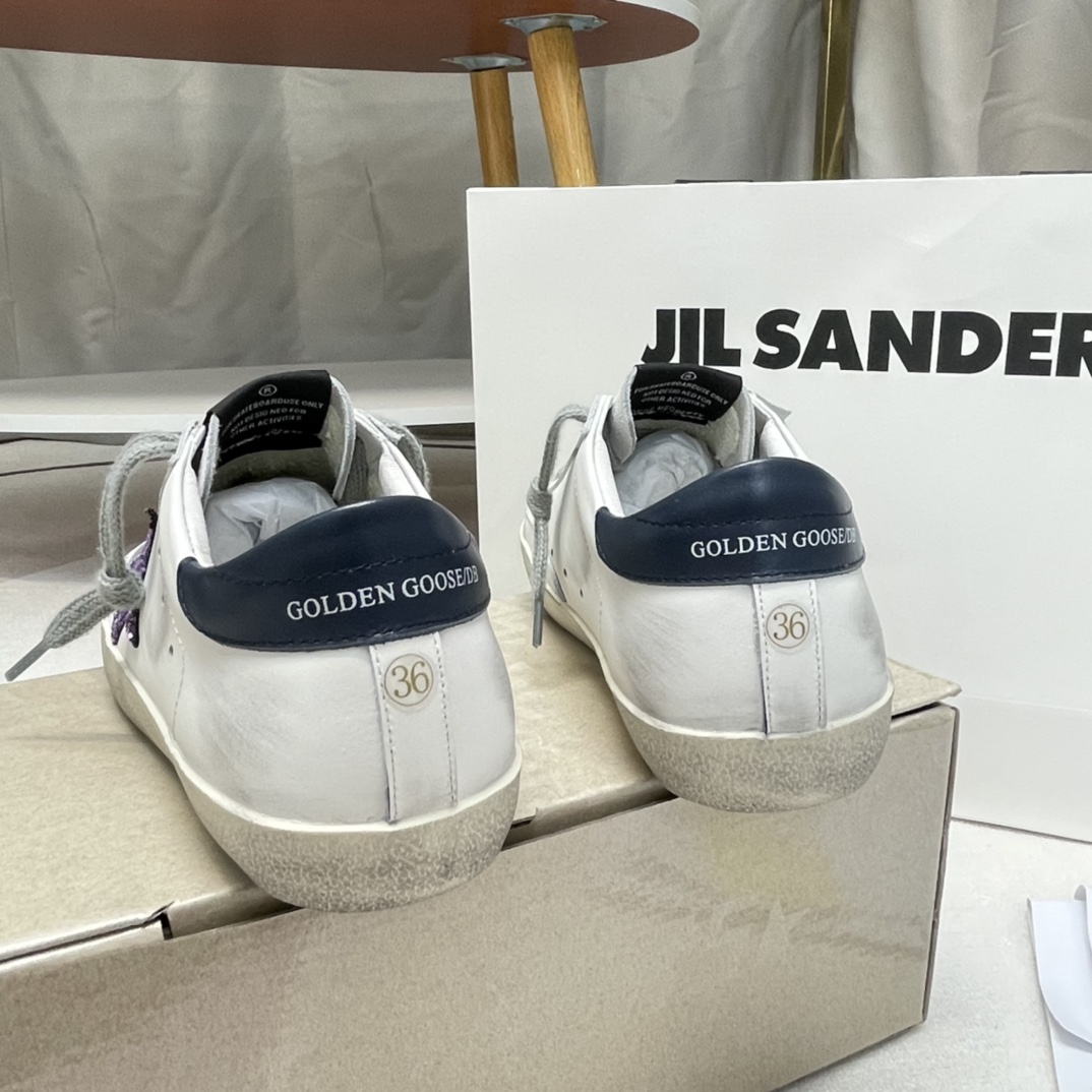 Golden Goose Superstar distressed-finish sneakers 26 - vstockx