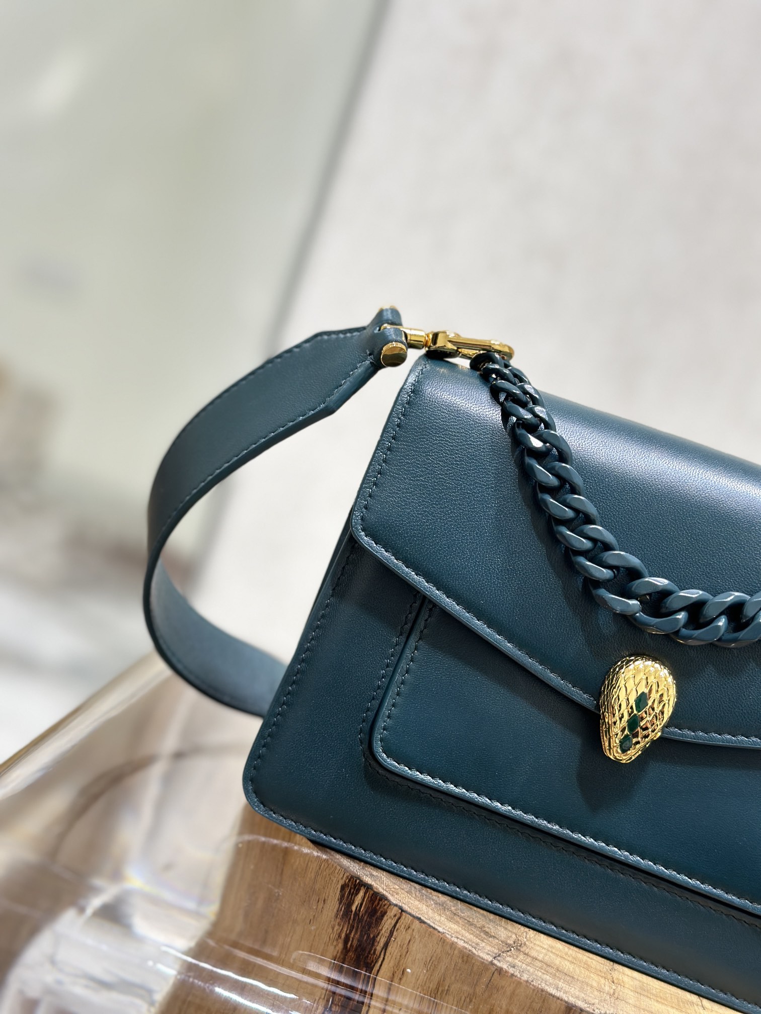 Handbags Bvlgari 290763 size:20*14*8 cm - vstockx