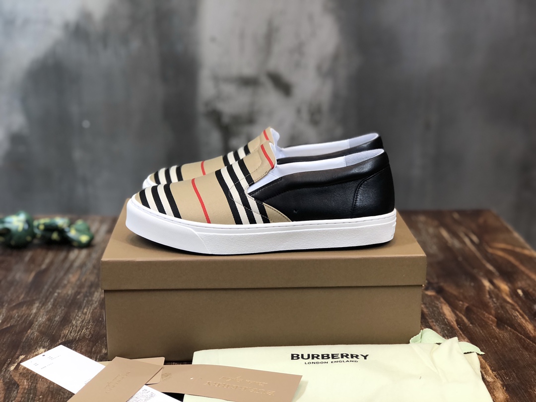 Burberry House Check Sneaker 8 - vstockx