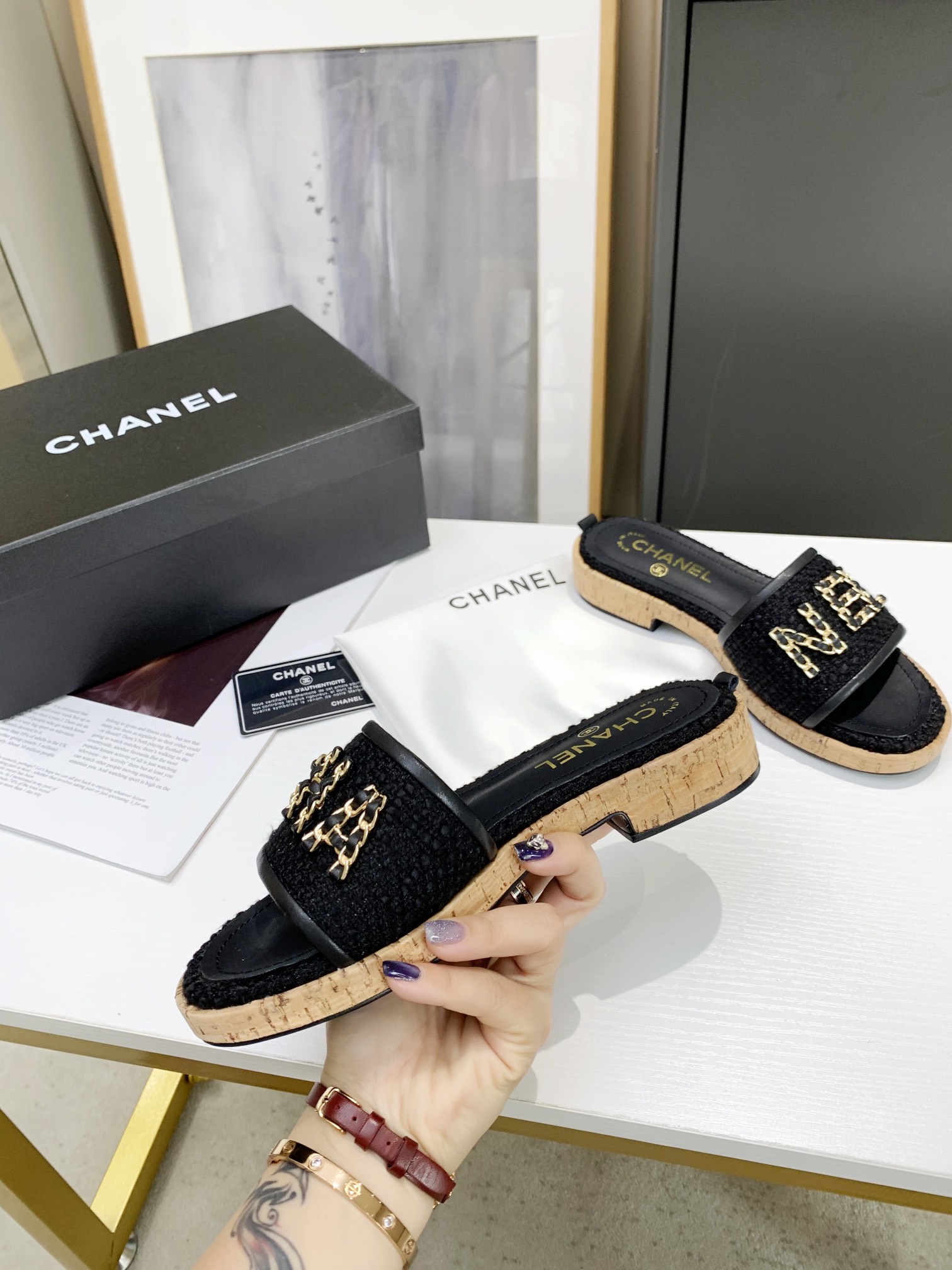 Chanel Slides 24 - vstockx