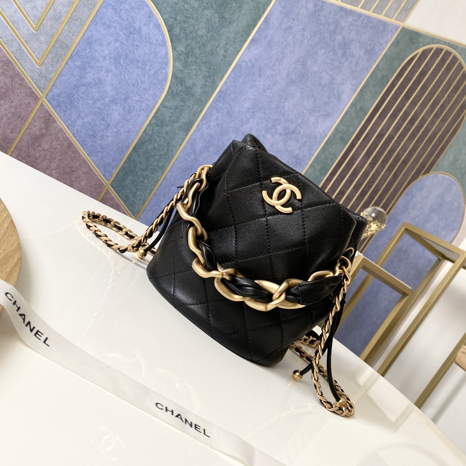 Handbag Chanel AS2390 size 16 19 13 cm - vstockx