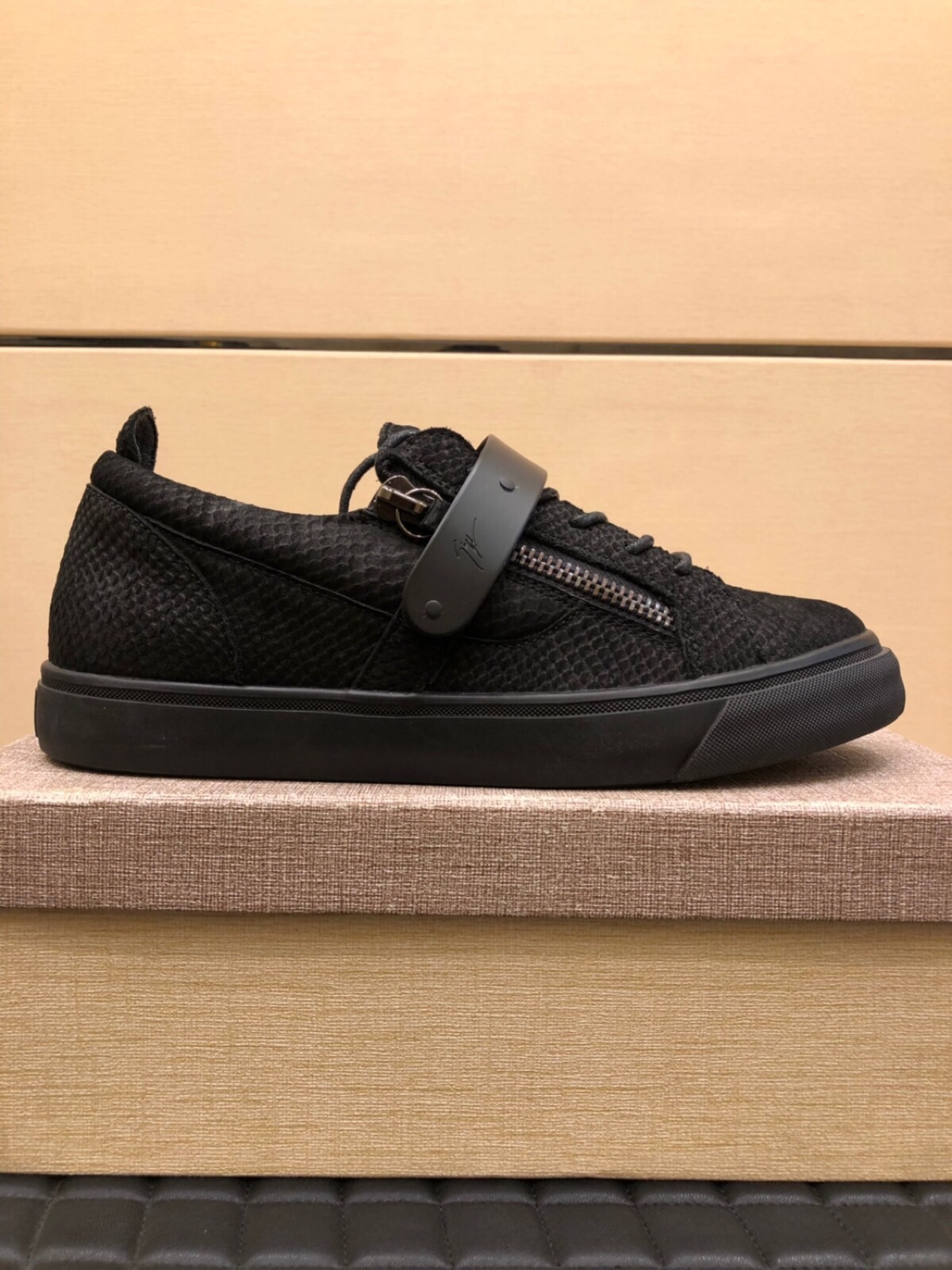 Giuseppe Zanotti Frankie Sneaker 12 - vstockx