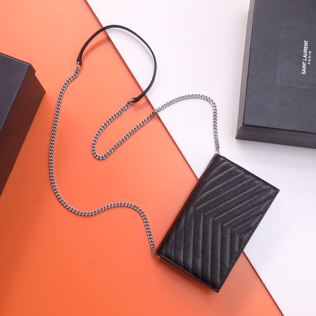 Handbags SAINT LAURENT 393953 size 19x11.5x4 cm - vstockx