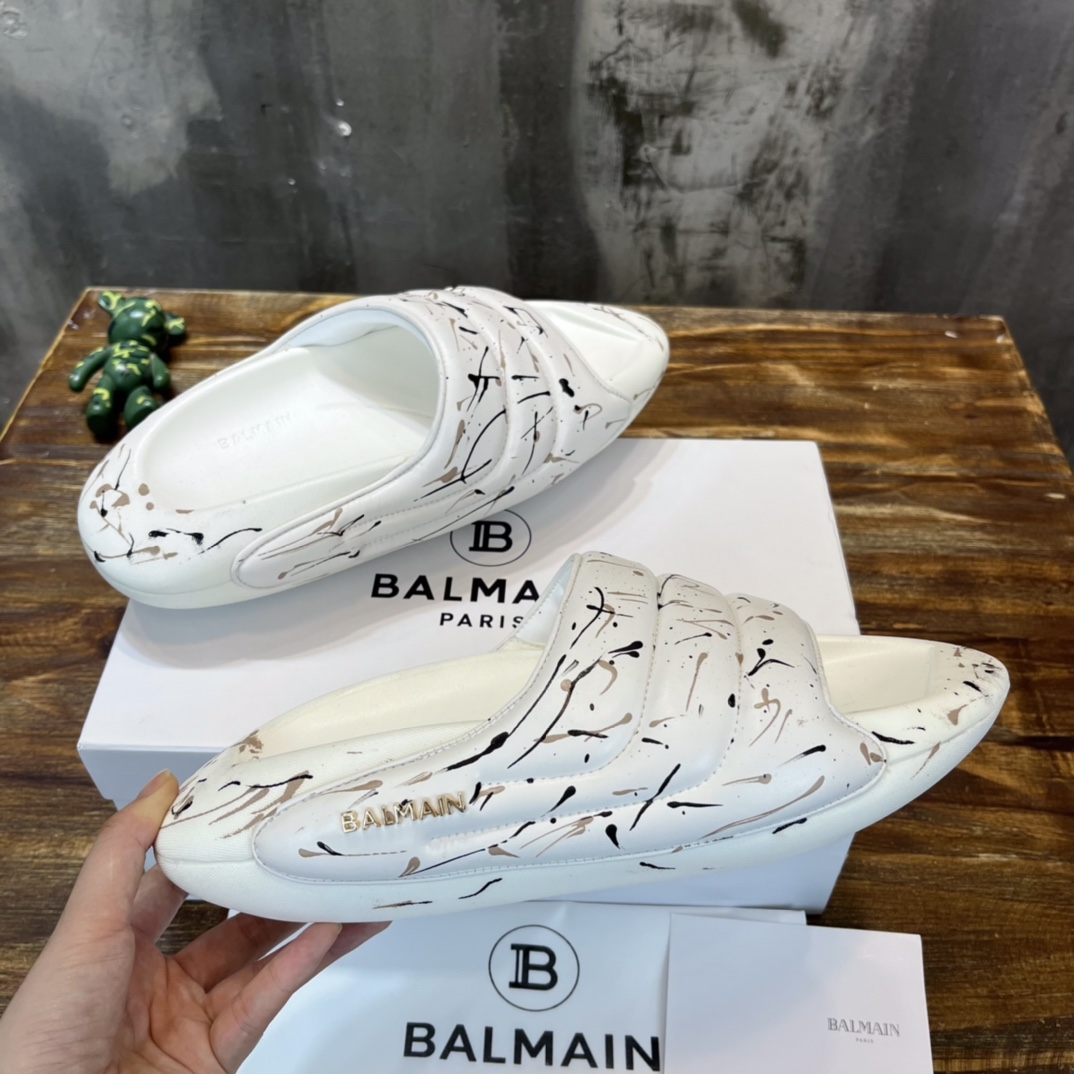 Balmain Quilted leather B-IT mules 9 - vstockx