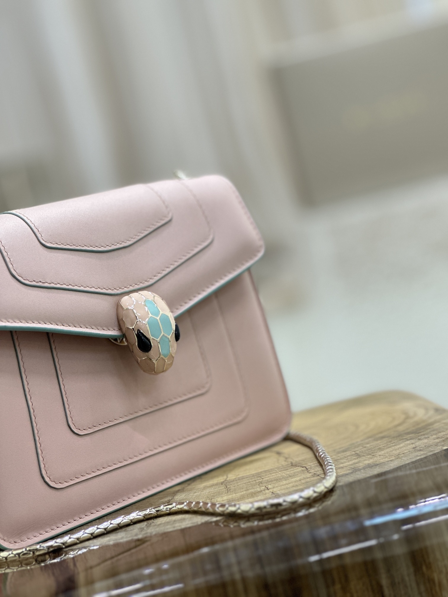 Handbags Bvlgari 35107 size:20*15*5 cm - vstockx