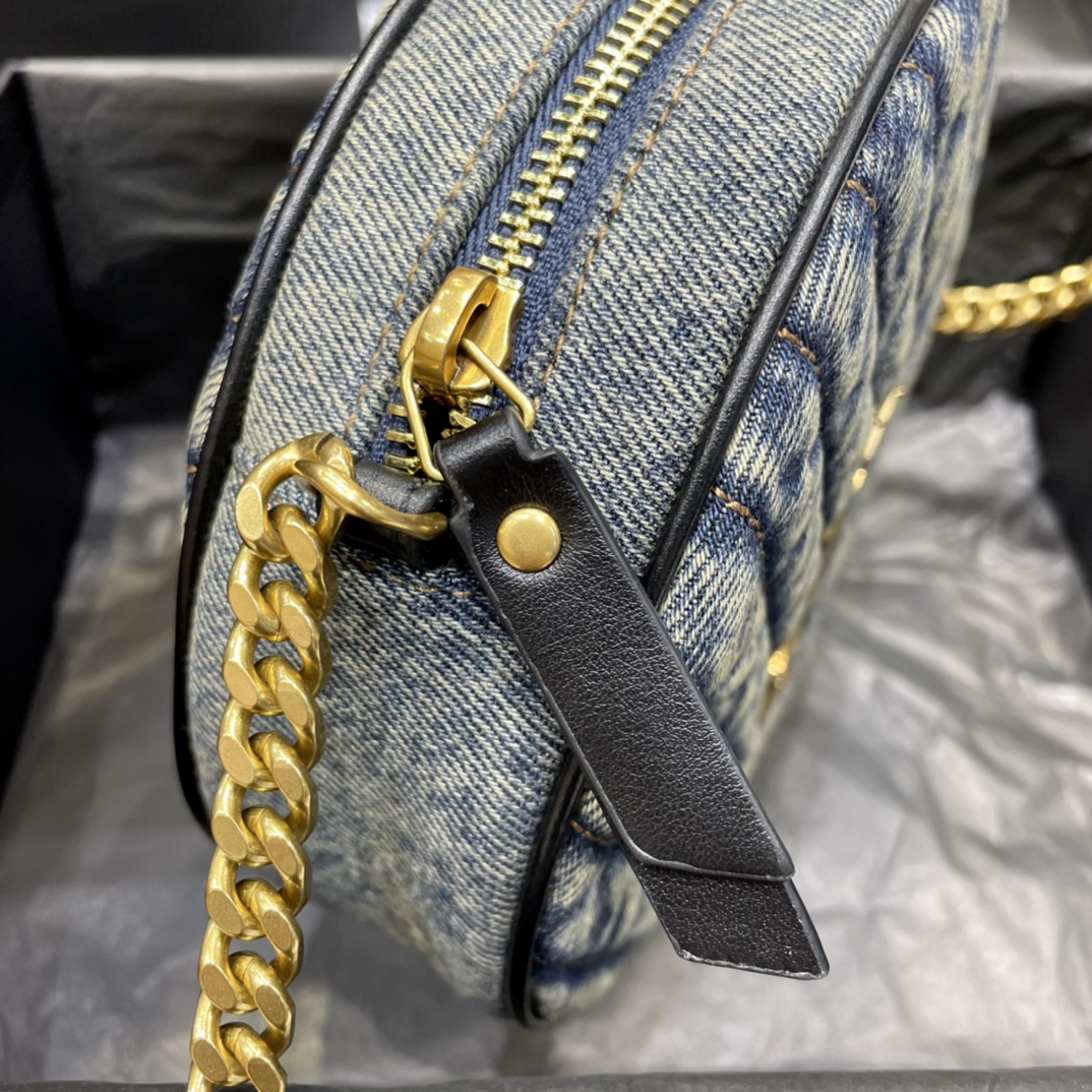 Handbags SAINT LAURENT 610436 size 17  17  5.5 cm - vstockx