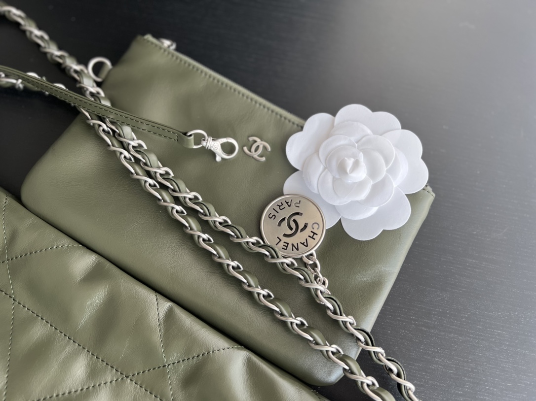 Handbag Chanel size 35cmx37cmx7 cm - vstockx