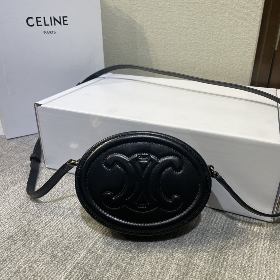 Handbags CELIN 101703 size:16x12.5x4 cm - vstockx