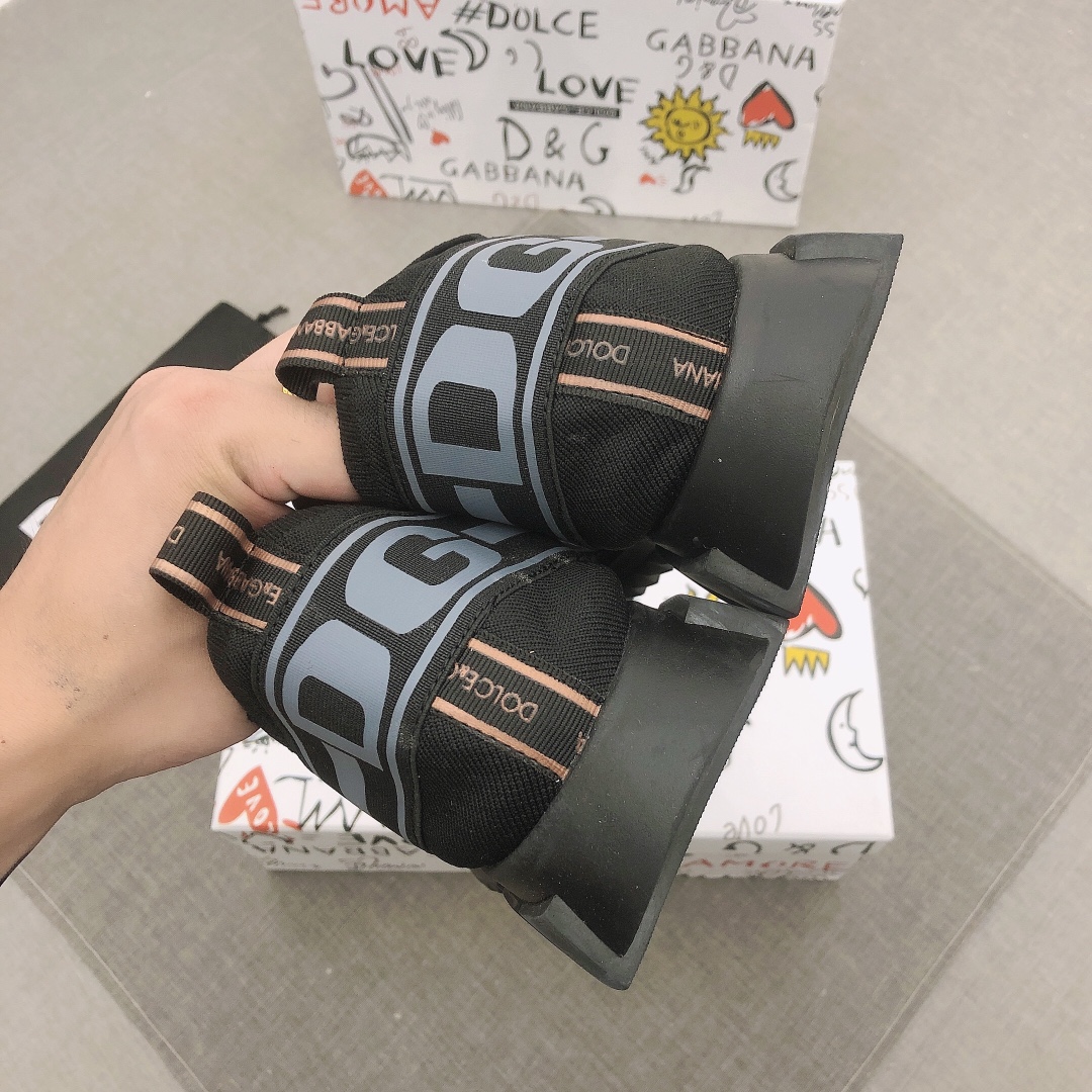 Dolce & Gabbana Sorrento 21 - vstockx