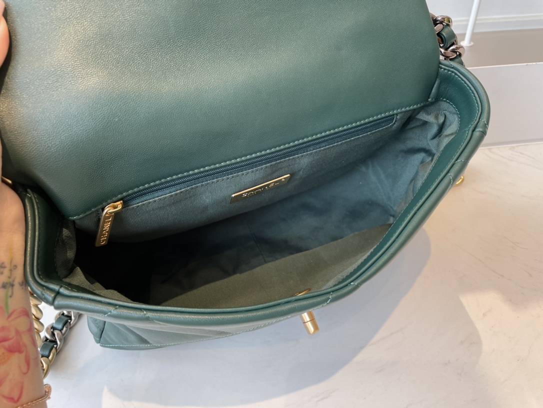 Handbag Chanel AS1161 size 30  20  10 cm - vstockx