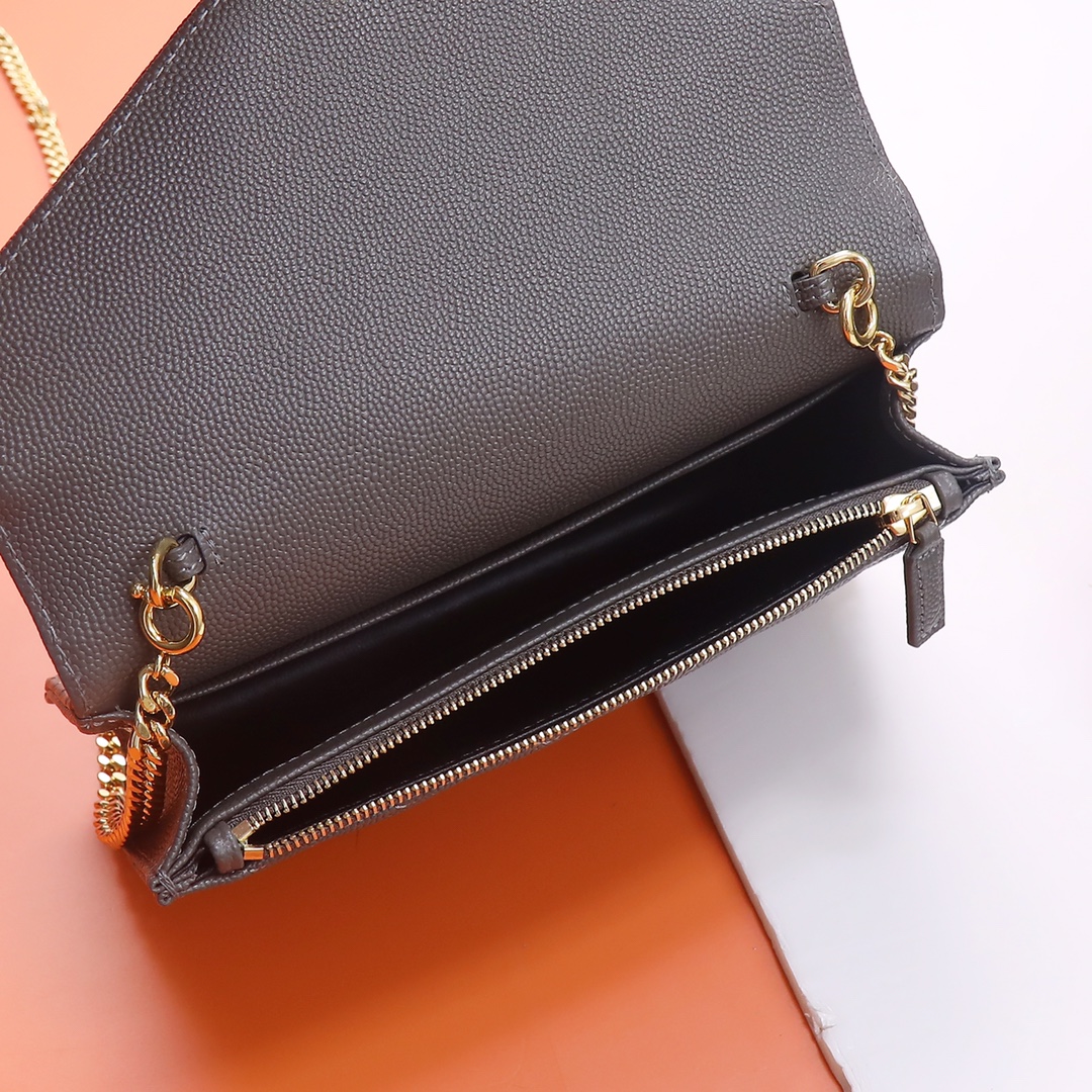 Handbags SAINT LAURENT 393953 size 19x11.5x4 cm - vstockx