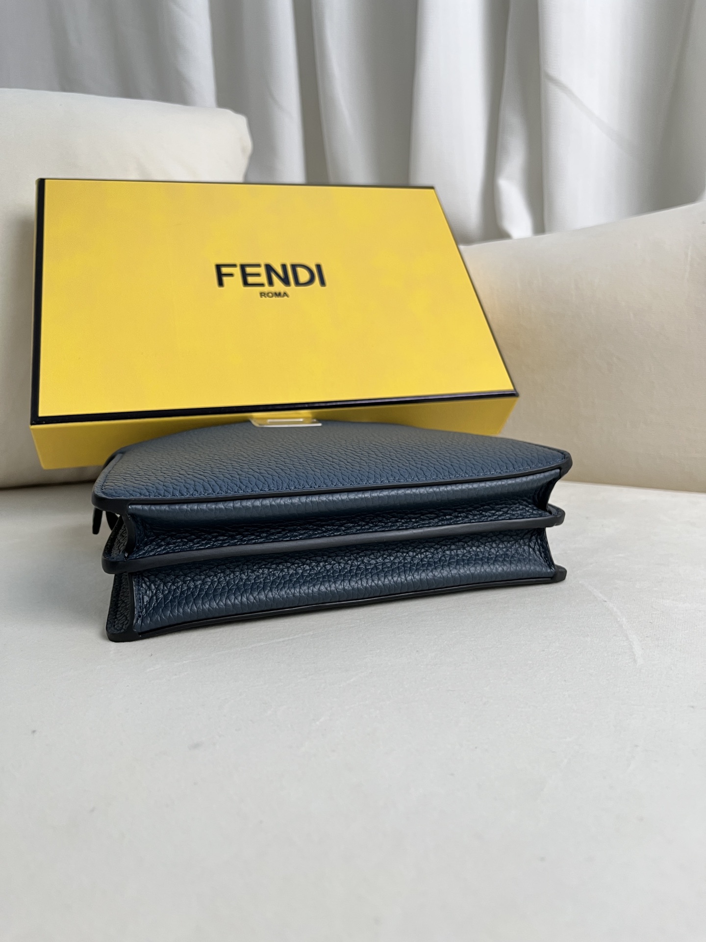 handbags FENDI 8066 size:21cm - vstockx