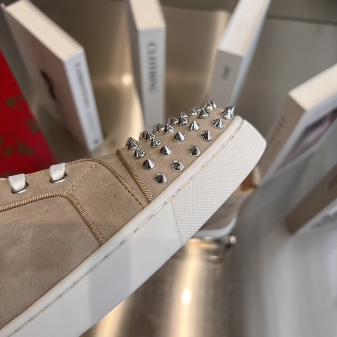 Christian Louboutin Louis Junior Spikes Orlato Flat Sneakers 68 - vstockx