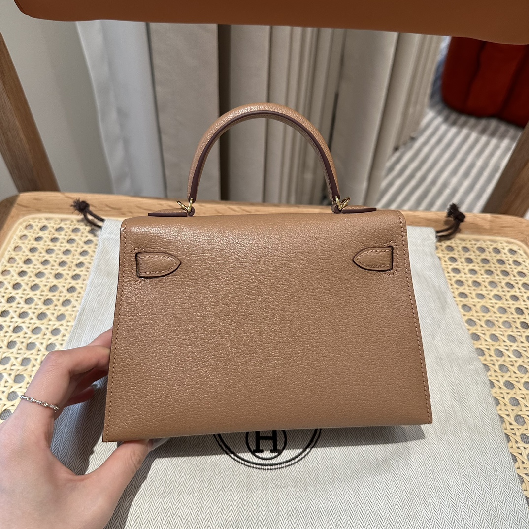 Handbags Hermes mini Kelly size:19 cm - vstockx
