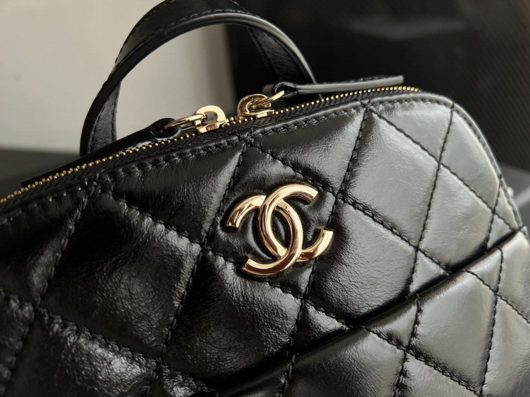 Handbag Chanel 3332 size 22cmx23 cm - vstockx