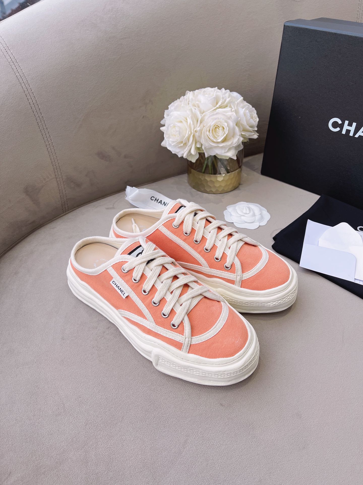 Chanel Platform Sneaker 21 - vstockx
