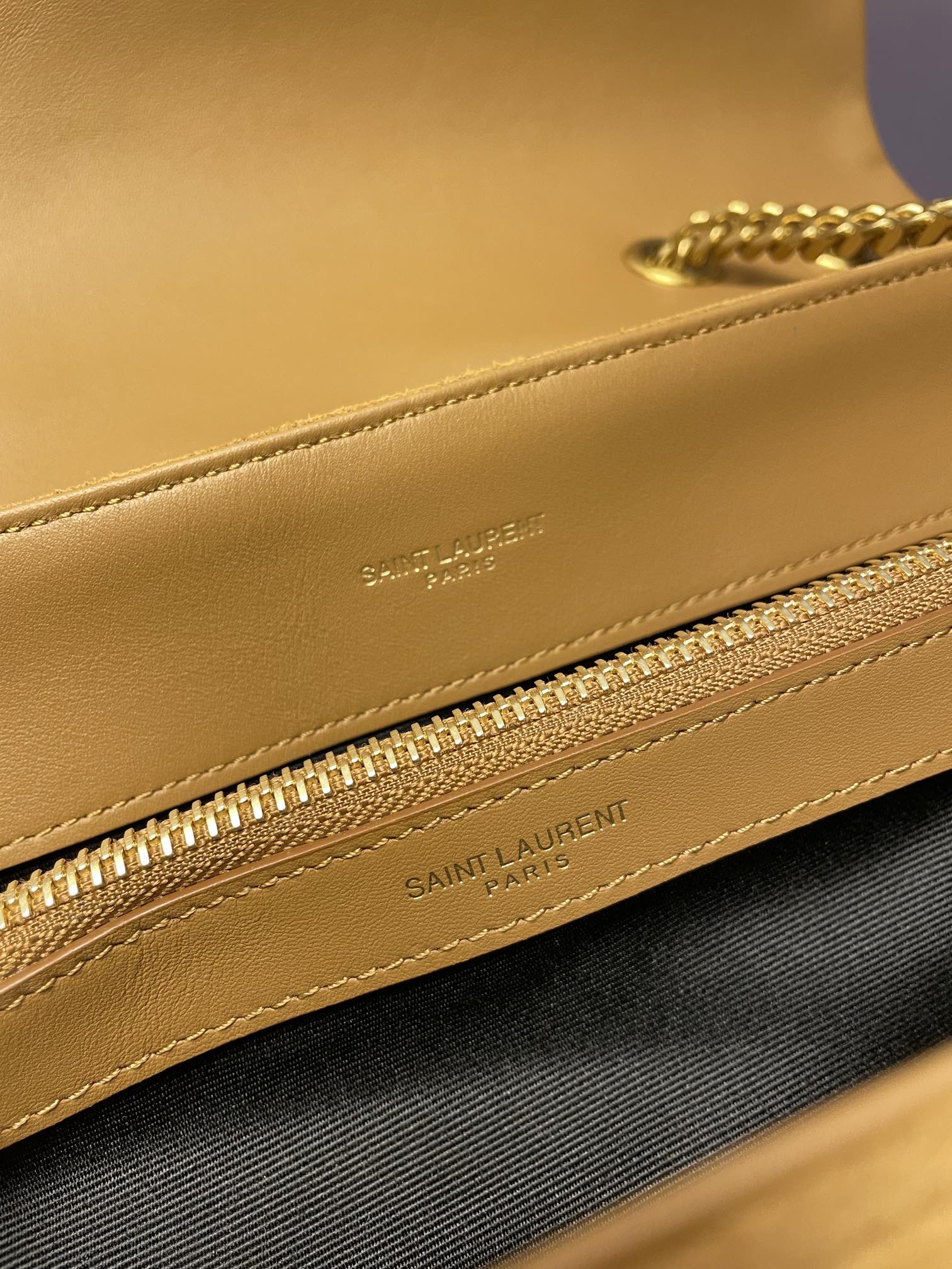 Handbags SAINT LAURENT 459749 size 31x22x10 cm - vstockx