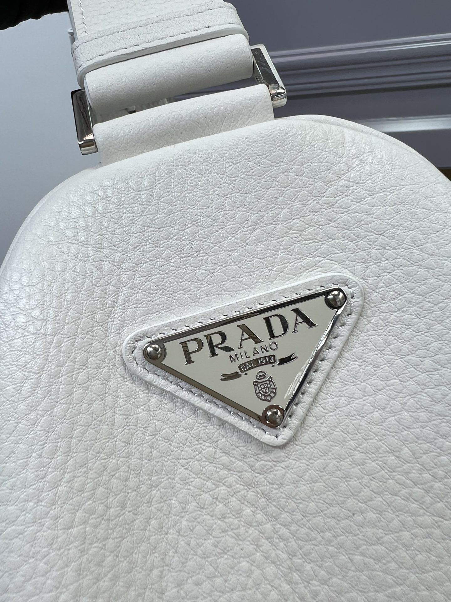 handbags prada 2VY007 22.5*58 - vstockx