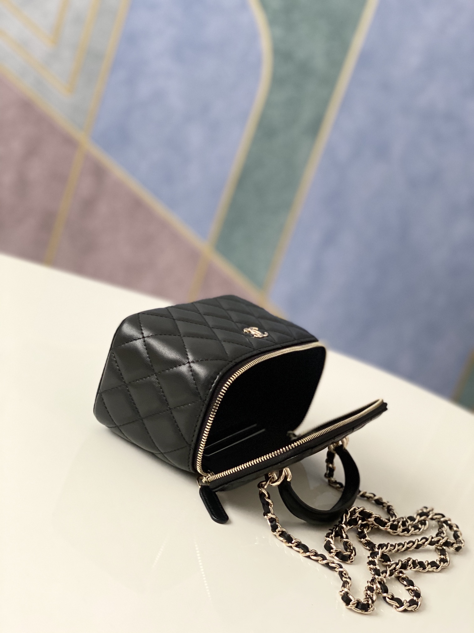 Handbag chanel 81190 size 9.5 17 8 cm - vstockx