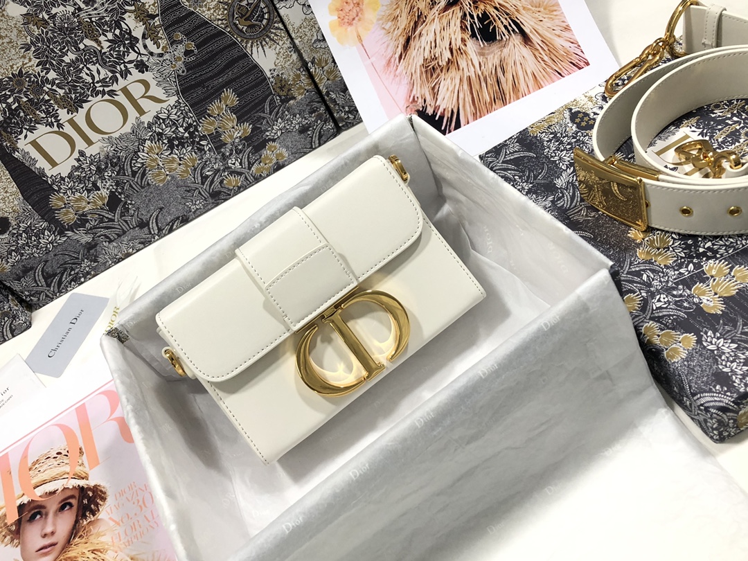 Handbag Dior M9204 size 17.5*11.5*5 cm - vstockx