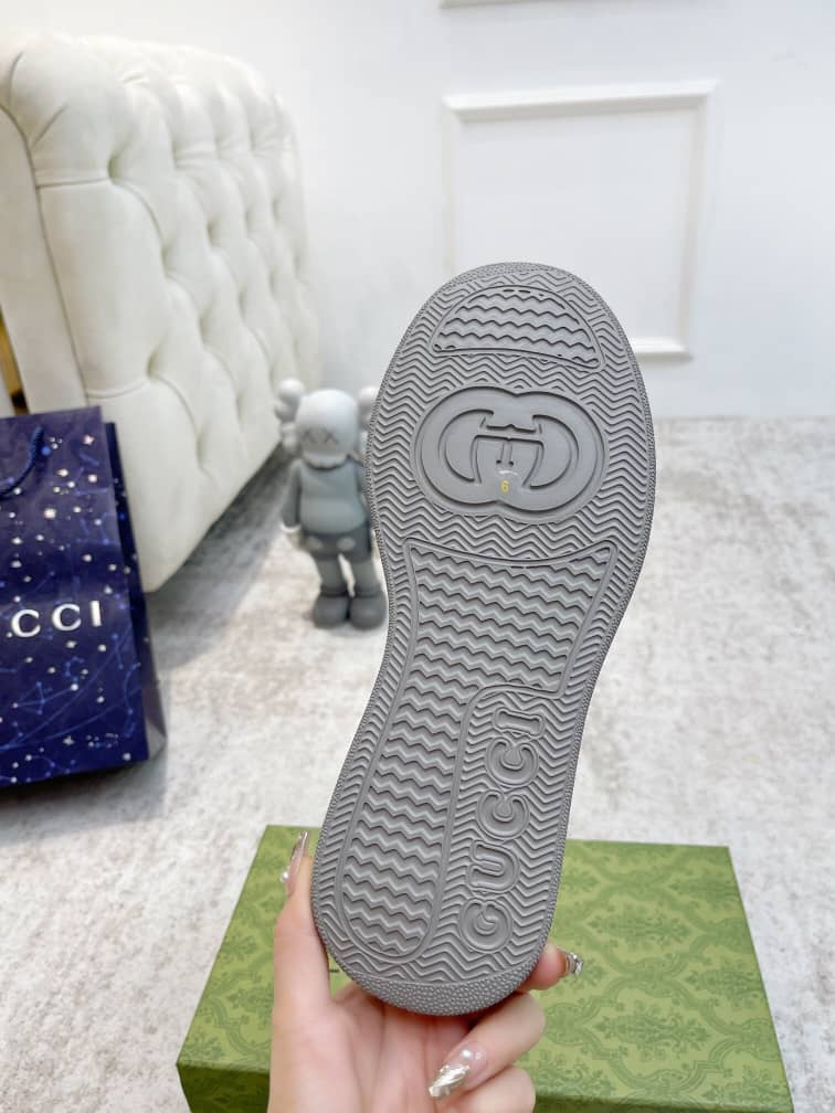 Gucci GG Sneaker Black leather trim - vstockx