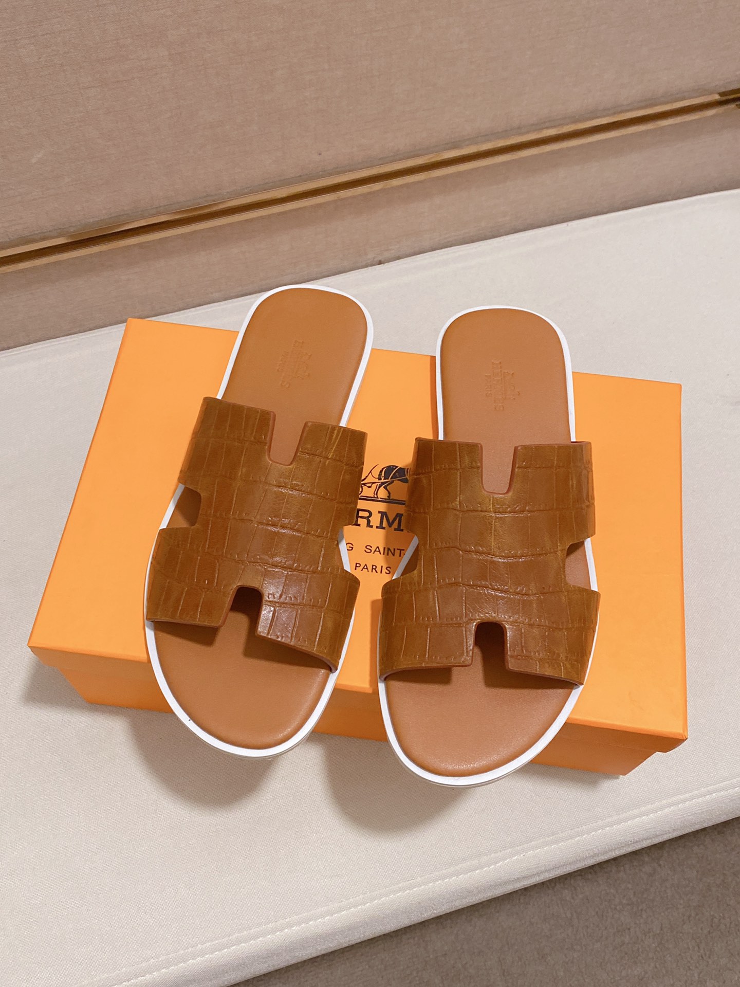 Hermes Sandals 10 - vstockx