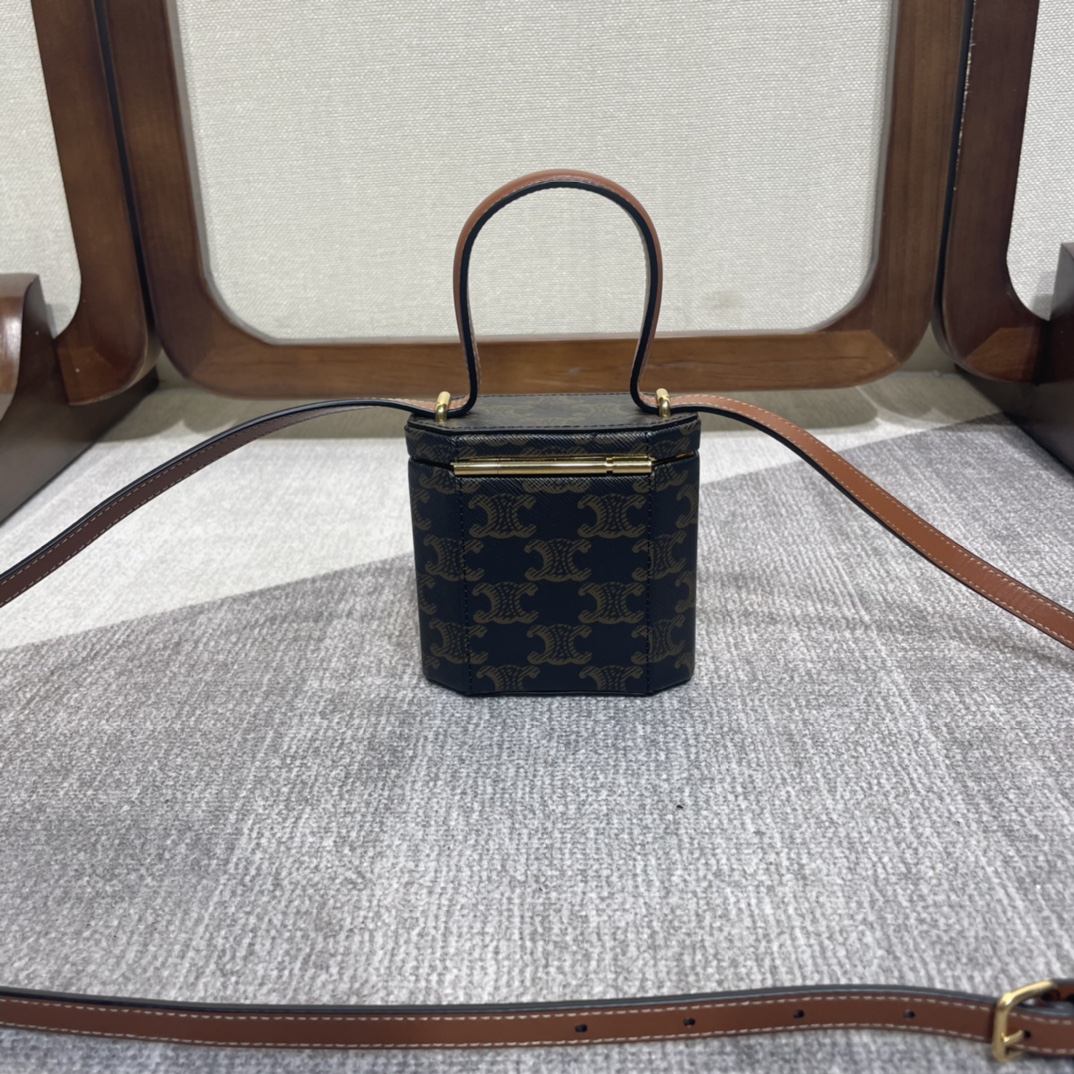 Handbags CELIN LOCK TRIOMPHE 199602 size:11 X 10 X 5 cm - vstockx